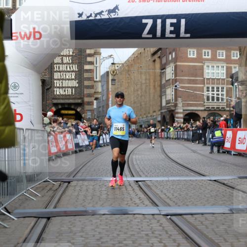 05.10.2025 - 20. swb-Marathon Bremen Yannick Fuchs http://msf.ph/oto/9236157 05.10.2025 10:38:04 Ziel 9755, 11465 meine-sportfotos.de