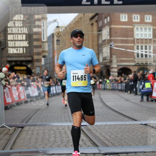 05.10.2025 - 20. swb-Marathon Bremen Yannick Fuchs http://msf.ph/oto/9236190 05.10.2025 10:38:05 Ziel 9755, 11465 meine-sportfotos.de