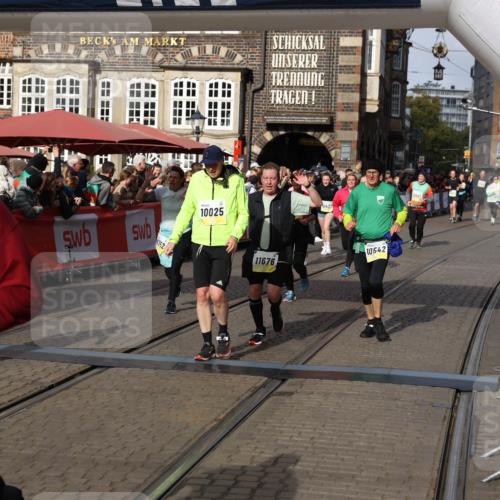 05.10.2025 - 20. swb-Marathon Bremen Yannick Fuchs http://msf.ph/oto/9236269 05.10.2025 11:05:37 Ziel 7654, 9713, 9752, 10025, 10158, 10289, 10426, 10511, 10542, 10828, 11064, 11106, 11164, 11676 meine-sportfotos.de