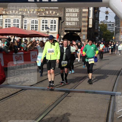 05.10.2025 - 20. swb-Marathon Bremen Yannick Fuchs http://msf.ph/oto/9236274 05.10.2025 11:05:37 Ziel 7654, 9713, 9752, 10025, 10158, 10289, 10426, 10511, 10542, 10828, 11064, 11106, 11164, 11676 meine-sportfotos.de
