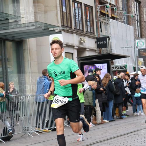 05.10.2025 - 20. swb-Marathon Bremen Strokosch-Dieckow http://msf.ph/oto/9236295 05.10.2025 10:44:28 Ziel 9590, 9678, 9878, 9897, 10092, 10306, 10554, 10568, 10633, 10851, 11666, 11714, 9590, 9678, 9878, 9897, 10092, 10306, 10554, 10568, 10633, 10851, 11666, 11714 meine-sportfotos.de