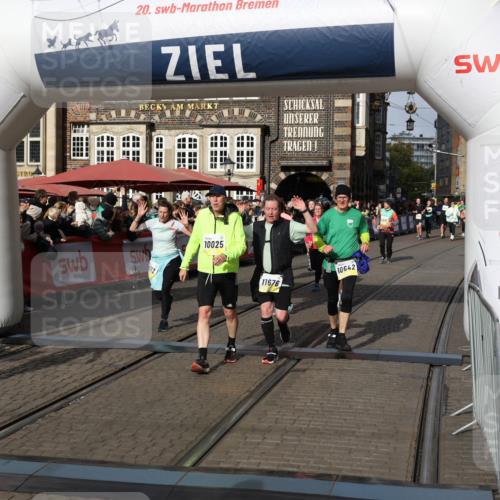 05.10.2025 - 20. swb-Marathon Bremen Yannick Fuchs http://msf.ph/oto/9236301 05.10.2025 11:05:38 Ziel 7654, 9210, 9419, 9713, 9752, 10025, 10158, 10289, 10426, 10437, 10511, 10542, 10828, 11064, 11164, 11676 meine-sportfotos.de