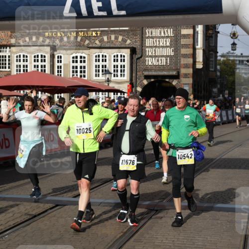 05.10.2025 - 20. swb-Marathon Bremen Yannick Fuchs http://msf.ph/oto/9236317 05.10.2025 11:05:38 Ziel 7654, 9210, 9419, 9713, 9752, 10025, 10158, 10289, 10426, 10437, 10511, 10542, 10828, 11064, 11164, 11676 meine-sportfotos.de