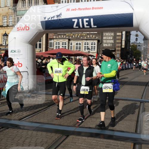 05.10.2025 - 20. swb-Marathon Bremen Yannick Fuchs http://msf.ph/oto/9236403 05.10.2025 11:05:40 Ziel 7654, 9210, 9419, 9752, 10025, 10158, 10289, 10426, 10437, 10511, 10542, 11064, 11164, 11676, 11681 meine-sportfotos.de