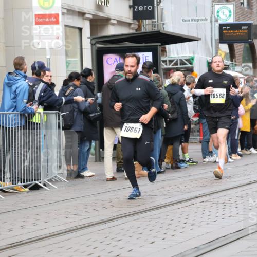 05.10.2025 - 20. swb-Marathon Bremen Strokosch-Dieckow http://msf.ph/oto/9236409 05.10.2025 10:44:39 Ziel 9202, 9590, 9678, 9878, 10091, 10568, 10633, 10851, 11362, 11715, 9202, 9590, 9678, 9878, 10091, 10568, 10633, 10851, 11362, 11715 meine-sportfotos.de