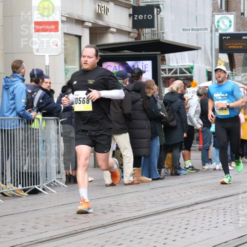 05.10.2025 - 20. swb-Marathon Bremen Strokosch-Dieckow http://msf.ph/oto/9236429 05.10.2025 10:44:41 Ziel 9202, 9590, 9678, 10091, 10431, 10568, 10633, 10822, 10851, 11362, 11488, 11715, 9202, 9590, 9678, 10091, 10431, 10568, 10633, 10822, 10851, 11362, 11488, 11715 meine-sportfotos.de