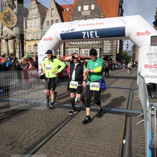 05.10.2025 - 20. swb-Marathon Bremen Yannick Fuchs http://msf.ph/oto/9236467 05.10.2025 11:05:41 Ziel 7654, 9210, 9419, 9752, 10025, 10158, 10289, 10426, 10437, 10511, 10542, 10999, 11164, 11676, 11681 meine-sportfotos.de