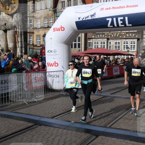 05.10.2025 - 20. swb-Marathon Bremen Yannick Fuchs http://msf.ph/oto/9236751 05.10.2025 11:05:49 Ziel 9335, 9423, 10197, 10529, 10843, 10844, 10999, 11604, 11681 meine-sportfotos.de