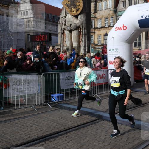 05.10.2025 - 20. swb-Marathon Bremen Yannick Fuchs http://msf.ph/oto/9236798 05.10.2025 11:05:50 Ziel 9335, 9423, 10197, 10529, 10769, 10843, 10844, 10999, 11604 meine-sportfotos.de