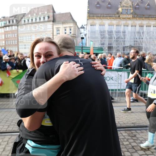 05.10.2025 - 20. swb-Marathon Bremen Yannick Fuchs http://msf.ph/oto/9236875 05.10.2025 11:05:55 Ziel 7777, 9335, 9423, 9907, 10197, 10529, 10619, 10769, 11455, 11604 meine-sportfotos.de
