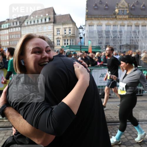 05.10.2025 - 20. swb-Marathon Bremen Yannick Fuchs http://msf.ph/oto/9236892 05.10.2025 11:05:55 Ziel 7777, 9335, 9423, 9907, 10197, 10529, 10619, 10769, 11455, 11604 meine-sportfotos.de