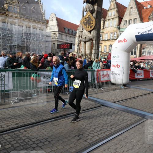 05.10.2025 - 20. swb-Marathon Bremen Yannick Fuchs http://msf.ph/oto/9236912 05.10.2025 11:05:56 Ziel 7777, 9335, 9423, 9907, 10197, 10529, 10619, 10769, 11455 meine-sportfotos.de