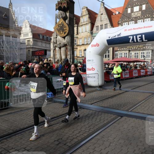 05.10.2025 - 20. swb-Marathon Bremen Yannick Fuchs http://msf.ph/oto/9236999 05.10.2025 11:05:59 Ziel 7777, 9423, 9907, 10619, 10769, 11455 meine-sportfotos.de
