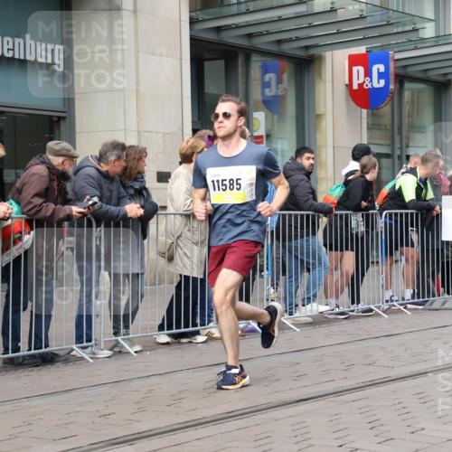 05.10.2025 - 20. swb-Marathon Bremen Strokosch-Dieckow http://msf.ph/oto/9237102 05.10.2025 10:45:12 Ziel 28, 8000, 9200, 9222, 9250, 9396, 9709, 9885, 10053, 10447, 10634, 10639, 10682, 10792, 11346, 11403, 11585, 11678, 11745, 28, 8000, 9200, 9222, 9250, 9396, 9709, 9885, 10053, 10447, 10634, 10639, 10682, 10792, 11346, 11403, 11585, 11678, 11745 meine-sportfotos.de