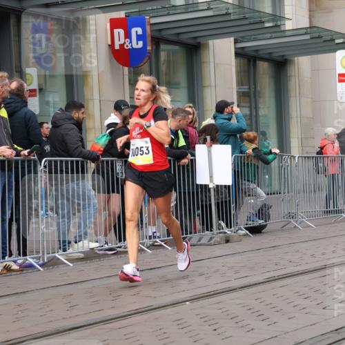 05.10.2025 - 20. swb-Marathon Bremen Strokosch-Dieckow http://msf.ph/oto/9237185 05.10.2025 10:45:19 Ziel 28, 8000, 9200, 9222, 9250, 9709, 9960, 10053, 10350, 10639, 10682, 10792, 10823, 11403, 11585, 11678, 11745, 28, 8000, 9200, 9222, 9250, 9709, 9960, 10053, 10350, 10639, 10682, 10792, 10823, 11403, 11585, 11678, 11745 meine-sportfotos.de