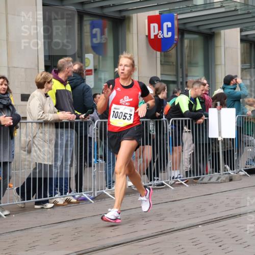 05.10.2025 - 20. swb-Marathon Bremen Strokosch-Dieckow http://msf.ph/oto/9237197 05.10.2025 10:45:20 Ziel 28, 8000, 9200, 9222, 9250, 9285, 9709, 9960, 10053, 10350, 10639, 10682, 10792, 10823, 11585, 11678, 11745, 28, 8000, 9200, 9222, 9250, 9285, 9709, 9960, 10053, 10350, 10639, 10682, 10792, 10823, 11585, 11678, 11745 meine-sportfotos.de