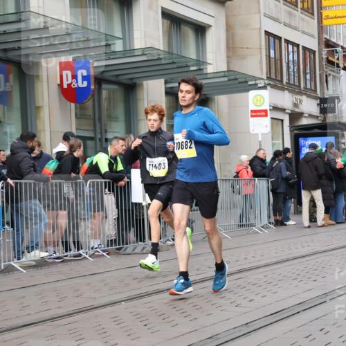 05.10.2025 - 20. swb-Marathon Bremen Strokosch-Dieckow http://msf.ph/oto/9237229 05.10.2025 10:45:21 Ziel 28, 8000, 9200, 9222, 9250, 9285, 9709, 9960, 10053, 10350, 10639, 10682, 10792, 10823, 11585, 11678, 11745, 28, 8000, 9200, 9222, 9250, 9285, 9709, 9960, 10053, 10350, 10639, 10682, 10792, 10823, 11585, 11678, 11745 meine-sportfotos.de