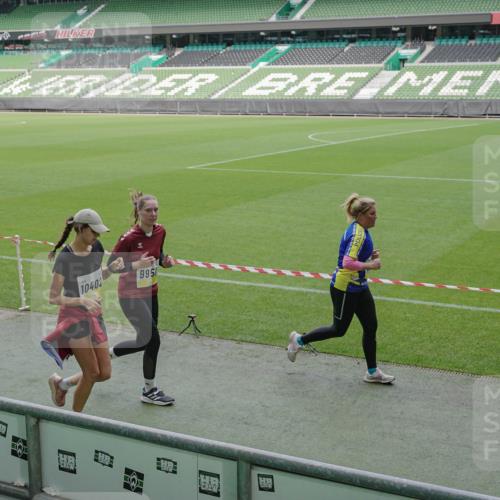 05.10.2025 - 20. swb-Marathon Bremen Michael Burmester http://msf.ph/oto/9237248 05.10.2025 10:32:59 Laufen im Stadion 7165, 9176, 9187, 9195, 9197, 9238, 9258, 9260, 9268, 9284, 9295, 9313, 9318, 9367, 9392, 9402, 9407, 9436, 9439, 9456, 9461, 9464, 9475, 9492, 9494, 9514, 9517, 9539, 9548, 9570, 9574, 9577, 9650, 9654, 9703, 9754, 9830, 9834, 9835, 9856, 9868, 9900, 9918, 9933, 9939, 9950, 9957, 9985, 10007, 10008, 10034, 10042, 10046, 10097, 10174, 10215, 10234, 10253, 10308, 10309, 10326, 10349, 10385, 10387, 10388, 10394, 10402, 10416, 10436, 10460, 10475, 10487 meine-sportfotos.de