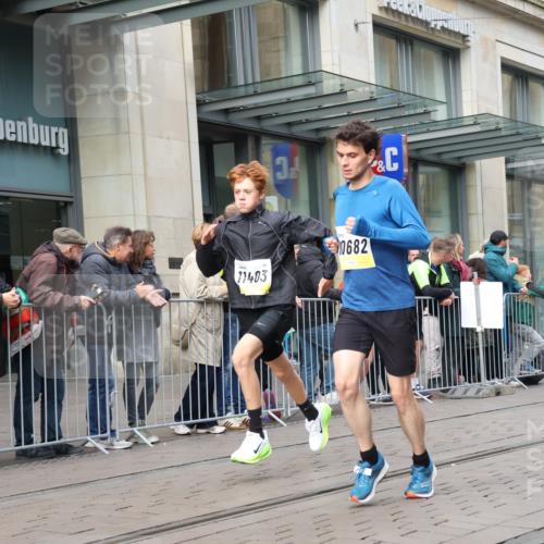 05.10.2025 - 20. swb-Marathon Bremen Strokosch-Dieckow http://msf.ph/oto/9237250 05.10.2025 10:45:21 Ziel 28, 8000, 9200, 9222, 9250, 9285, 9709, 9960, 10053, 10350, 10639, 10682, 10792, 10823, 11585, 11678, 11745, 28, 8000, 9200, 9222, 9250, 9285, 9709, 9960, 10053, 10350, 10639, 10682, 10792, 10823, 11585, 11678, 11745 meine-sportfotos.de