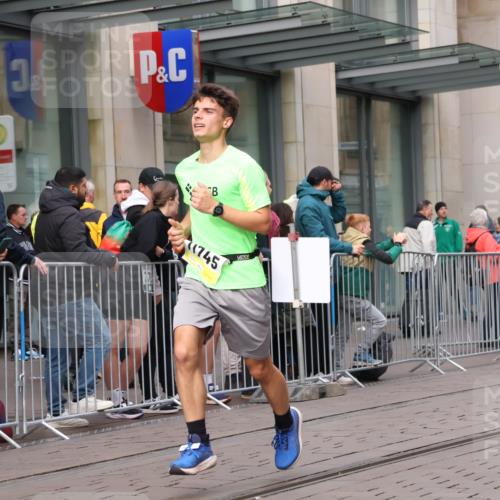 05.10.2025 - 20. swb-Marathon Bremen Strokosch-Dieckow http://msf.ph/oto/9237313 05.10.2025 10:45:24 Ziel 28, 8000, 9200, 9222, 9250, 9285, 9709, 9960, 10053, 10350, 10639, 10682, 10773, 10792, 10823, 11617, 11678, 11745, 28, 8000, 9200, 9222, 9250, 9285, 9709, 9960, 10053, 10350, 10639, 10682, 10773, 10792, 10823, 11617, 11678, 11745 meine-sportfotos.de