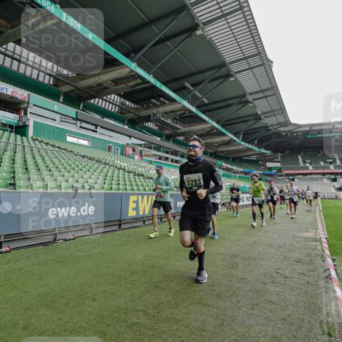 05.10.2025 - 20. swb-Marathon Bremen Michael Burmester http://msf.ph/oto/9237318 05.10.2025 13:00:21 Laufen im Stadion 47, 52, 271, 283, 491, 498, 575, 627, 694, 860, 954, 978, 1017, 1116, 1182, 1471, 1525, 1548, 1606, 1806, 2007, 2504, 2518, 2609, 2745, 2782, 2822, 2866, 2915, 3040, 3104, 3160, 3169, 3177, 3230, 3237, 3293, 3549, 3592, 3605, 3783, 4034, 4035, 4046, 4181, 4202, 4220, 4502, 4592, 4661, 4824, 4879, 5272, 5610, 5627, 5663, 6027, 6057, 6126, 6208, 6389, 6439, 6440, 6523, 6536, 6636, 6674, 6704, 6762, 6881, 7295, 7307, 7537, 7598, 7679, 8258, 8699, 27, 807, 1043 meine-sportfotos.de
