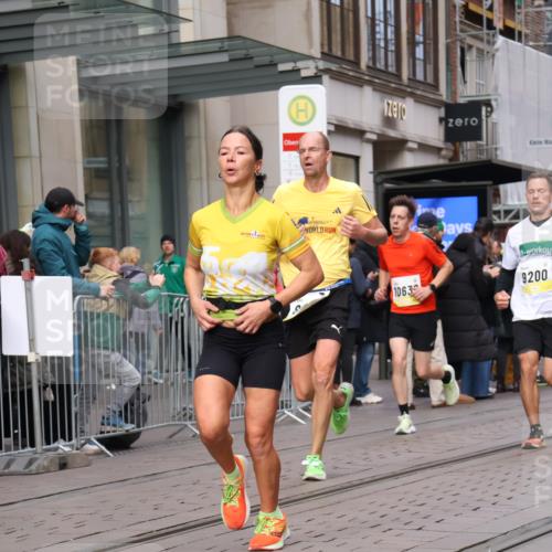 05.10.2025 - 20. swb-Marathon Bremen Strokosch-Dieckow http://msf.ph/oto/9237333 05.10.2025 10:45:25 Ziel 28, 8000, 9200, 9222, 9250, 9285, 9709, 9960, 10053, 10350, 10639, 10682, 10773, 10792, 10823, 11617, 11678, 11745, 28, 8000, 9200, 9222, 9250, 9285, 9709, 9960, 10053, 10350, 10639, 10682, 10773, 10792, 10823, 11617, 11678, 11745 meine-sportfotos.de