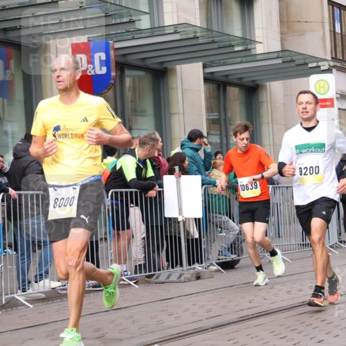 05.10.2025 - 20. swb-Marathon Bremen Strokosch-Dieckow http://msf.ph/oto/9237378 05.10.2025 10:45:26 Ziel 28, 8000, 9200, 9222, 9250, 9285, 9397, 9709, 9876, 9960, 10053, 10350, 10639, 10682, 10773, 10792, 10823, 11617, 11678, 11745, 28, 8000, 9200, 9222, 9250, 9285, 9397, 9709, 9876, 9960, 10053, 10350, 10639, 10682, 10773, 10792, 10823, 11617, 11678, 11745 meine-sportfotos.de