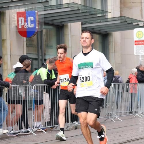 05.10.2025 - 20. swb-Marathon Bremen Strokosch-Dieckow http://msf.ph/oto/9237400 05.10.2025 10:45:27 Ziel 28, 8000, 9200, 9222, 9250, 9285, 9397, 9709, 9876, 9960, 10053, 10090, 10350, 10639, 10682, 10773, 10792, 10823, 11617, 11678, 11745, 28, 8000, 9200, 9222, 9250, 9285, 9397, 9709, 9876, 9960, 10053, 10090, 10350, 10639, 10682, 10773, 10792, 10823, 11617, 11678, 11745 meine-sportfotos.de