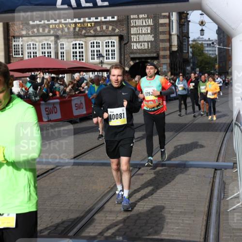 05.10.2025 - 20. swb-Marathon Bremen Yannick Fuchs http://msf.ph/oto/9237436 05.10.2025 11:06:12 Ziel 9355, 9786, 9931, 10081, 10095, 10100, 10101, 10462, 10587, 10597, 10623, 11134, 11231, 11425, 11468, 11525 meine-sportfotos.de