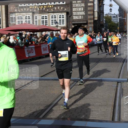 05.10.2025 - 20. swb-Marathon Bremen Yannick Fuchs http://msf.ph/oto/9237453 05.10.2025 11:06:12 Ziel 9355, 9786, 9931, 10081, 10095, 10100, 10101, 10462, 10587, 10597, 10623, 11134, 11231, 11425, 11468, 11525 meine-sportfotos.de