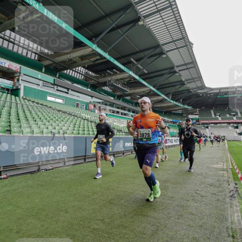 05.10.2025 - 20. swb-Marathon Bremen Michael Burmester http://msf.ph/oto/9237495 05.10.2025 13:00:45 Laufen im Stadion 47, 52, 72, 156, 271, 283, 491, 498, 575, 627, 694, 1017, 1116, 1182, 1273, 1423, 1471, 1606, 1806, 1968, 1973, 1998, 2007, 2196, 2330, 2369, 2446, 2504, 2518, 2661, 2668, 2706, 2745, 2806, 2822, 2915, 3040, 3160, 3177, 3237, 3293, 3360, 3549, 3604, 3605, 3979, 4034, 4035, 4046, 4202, 4216, 4263, 4502, 4592, 4661, 4788, 4879, 5011, 5121, 5183, 5272, 5329, 5610, 5627, 5663, 5836, 5841, 6027, 6057, 6208, 6389, 6440, 6523, 6636, 6704, 6762 meine-sportfotos.de