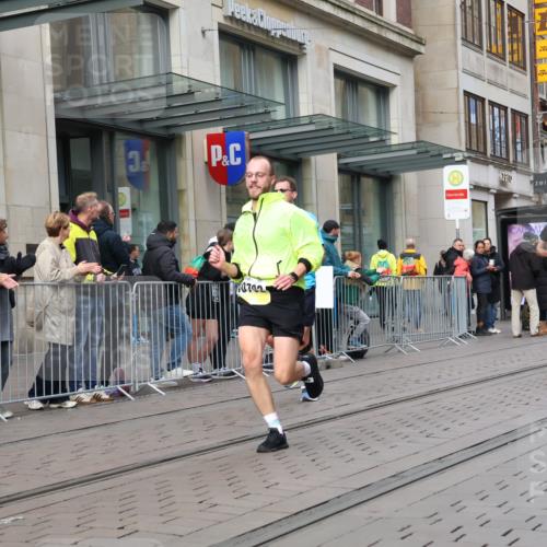 05.10.2025 - 20. swb-Marathon Bremen Strokosch-Dieckow http://msf.ph/oto/9237518 05.10.2025 10:45:31 Ziel 28, 8000, 9200, 9222, 9285, 9397, 9500, 9709, 9876, 9960, 10090, 10350, 10639, 10688, 10773, 10792, 10823, 11513, 11617, 11678, 11745, 28, 8000, 9200, 9222, 9285, 9397, 9500, 9709, 9876, 9960, 10090, 10350, 10639, 10688, 10773, 10792, 10823, 11513, 11617, 11678, 11745 meine-sportfotos.de