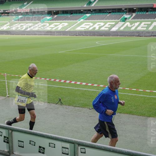 05.10.2025 - 20. swb-Marathon Bremen Michael Burmester http://msf.ph/oto/9237519 05.10.2025 10:33:10 Laufen im Stadion 7077, 7165, 9187, 9195, 9197, 9238, 9258, 9260, 9295, 9318, 9359, 9367, 9392, 9402, 9407, 9424, 9456, 9461, 9464, 9475, 9492, 9494, 9514, 9539, 9541, 9548, 9570, 9574, 9577, 9650, 9654, 9703, 9717, 9754, 9835, 9856, 9900, 9918, 9933, 9935, 9939, 9950, 10007, 10008, 10032, 10034, 10042, 10046, 10097, 10174, 10232, 10233, 10234, 10253, 10256, 10308, 10309, 10323, 10326, 10349, 10387, 10388, 10394, 10402, 10436, 10475, 10484, 10487, 10533, 10915, 10992 meine-sportfotos.de