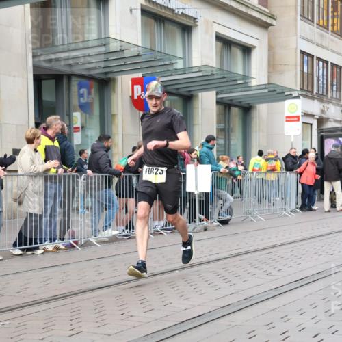 05.10.2025 - 20. swb-Marathon Bremen Strokosch-Dieckow http://msf.ph/oto/9237572 05.10.2025 10:45:33 Ziel 28, 9285, 9397, 9500, 9709, 9876, 9960, 10090, 10350, 10639, 10688, 10773, 10792, 10823, 11074, 11513, 11617, 28, 9285, 9397, 9500, 9709, 9876, 9960, 10090, 10350, 10639, 10688, 10773, 10792, 10823, 11074, 11513, 11617 meine-sportfotos.de