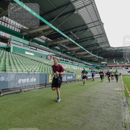 05.10.2025 - 20. swb-Marathon Bremen Michael Burmester http://msf.ph/oto/9237599 05.10.2025 13:00:59 Laufen im Stadion 52, 58, 72, 156, 283, 440, 488, 498, 575, 694, 1017, 1082, 1116, 1182, 1238, 1273, 1423, 1471, 1968, 1973, 1998, 2007, 2196, 2235, 2330, 2369, 2446, 2504, 2661, 2668, 2706, 2712, 2745, 2806, 2822, 2995, 3160, 3209, 3237, 3293, 3360, 3604, 3605, 3979, 4034, 4035, 4128, 4202, 4216, 4263, 4329, 4502, 4661, 4788, 5011, 5048, 5080, 5121, 5183, 5272, 5329, 5414, 5610, 5663, 5727, 5752, 5836, 5841, 5985, 6027, 6057, 6082, 6440, 6523, 6704, 47, 271, 283, 491, 1606, 1806, 2518, 2915 meine-sportfotos.de