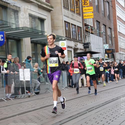 05.10.2025 - 20. swb-Marathon Bremen Strokosch-Dieckow http://msf.ph/oto/9237604 05.10.2025 10:45:35 Ziel 28, 9285, 9397, 9500, 9876, 9960, 10090, 10350, 10688, 10773, 10792, 10823, 10858, 11074, 11513, 11617, 28, 9285, 9397, 9500, 9876, 9960, 10090, 10350, 10688, 10773, 10792, 10823, 10858, 11074, 11513, 11617 meine-sportfotos.de