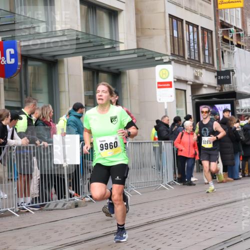 05.10.2025 - 20. swb-Marathon Bremen Strokosch-Dieckow http://msf.ph/oto/9237640 05.10.2025 10:45:36 Ziel 28, 9285, 9397, 9500, 9876, 9960, 10090, 10350, 10688, 10773, 10823, 10858, 11074, 11513, 11617, 28, 9285, 9397, 9500, 9876, 9960, 10090, 10350, 10688, 10773, 10823, 10858, 11074, 11513, 11617 meine-sportfotos.de