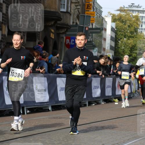05.10.2025 - 20. swb-Marathon Bremen Strokosch-Dieckow http://msf.ph/oto/9237656 05.10.2025 10:56:02 Ziel 9541, 9811, 9950, 10006, 10009, 10015, 10394, 10641, 10664, 10675, 10758, 10959, 11095, 11148, 11620, 11626, 11693 meine-sportfotos.de