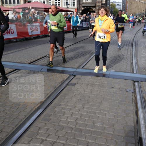 05.10.2025 - 20. swb-Marathon Bremen Yannick Fuchs http://msf.ph/oto/9237657 05.10.2025 11:06:15 Ziel 9355, 9438, 9786, 9931, 10081, 10095, 10100, 10101, 10192, 10462, 10587, 10597, 10623, 10848, 11134, 11231, 11525 meine-sportfotos.de