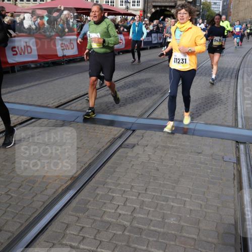 05.10.2025 - 20. swb-Marathon Bremen Yannick Fuchs http://msf.ph/oto/9237665 05.10.2025 11:06:15 Ziel 9355, 9438, 9786, 9931, 10081, 10095, 10100, 10101, 10192, 10462, 10587, 10597, 10623, 10848, 11134, 11231, 11525 meine-sportfotos.de