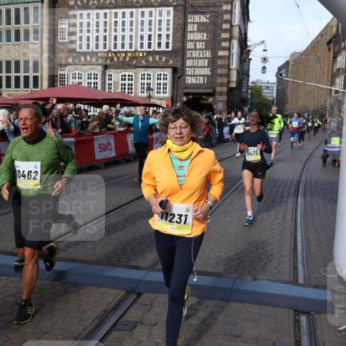 05.10.2025 - 20. swb-Marathon Bremen Yannick Fuchs http://msf.ph/oto/9237692 05.10.2025 11:06:16 Ziel 9355, 9438, 9786, 10081, 10095, 10100, 10101, 10192, 10249, 10462, 10587, 10597, 10623, 10848, 11134, 11231, 11296, 11525 meine-sportfotos.de
