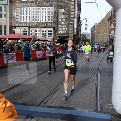 05.10.2025 - 20. swb-Marathon Bremen Yannick Fuchs http://msf.ph/oto/9237724 05.10.2025 11:06:16 Ziel 9355, 9438, 9786, 10081, 10095, 10100, 10101, 10192, 10249, 10462, 10587, 10597, 10623, 10848, 11134, 11231, 11296, 11525 meine-sportfotos.de