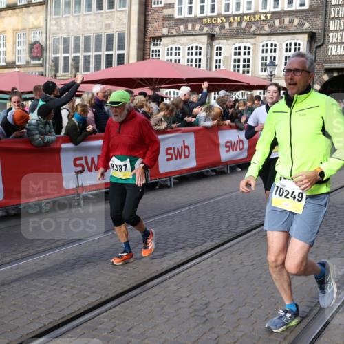 05.10.2025 - 20. swb-Marathon Bremen Yannick Fuchs http://msf.ph/oto/9237878 05.10.2025 11:06:19 Ziel 7979, 9387, 9438, 9712, 9786, 10100, 10101, 10192, 10249, 10462, 10623, 10848, 11065, 11092, 11231, 11296, 11433 meine-sportfotos.de
