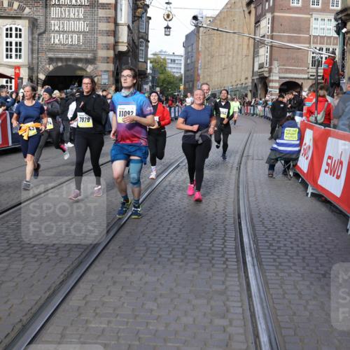 05.10.2025 - 20. swb-Marathon Bremen Yannick Fuchs http://msf.ph/oto/9237971 05.10.2025 11:06:20 Ziel 7979, 9228, 9387, 9438, 9523, 9712, 9786, 10100, 10152, 10192, 10243, 10249, 10374, 10462, 10623, 10848, 11065, 11092, 11231, 11296, 11433 meine-sportfotos.de