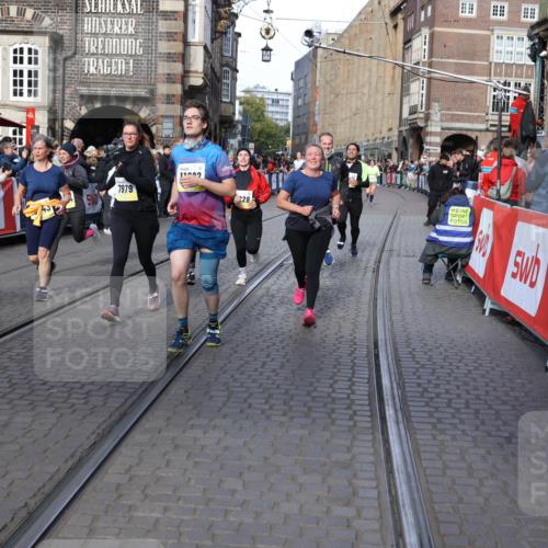 05.10.2025 - 20. swb-Marathon Bremen Yannick Fuchs http://msf.ph/oto/9237981 05.10.2025 11:06:20 Ziel 7979, 9228, 9387, 9438, 9523, 9712, 9786, 10100, 10152, 10192, 10243, 10249, 10374, 10462, 10623, 10848, 11065, 11092, 11231, 11296, 11433 meine-sportfotos.de