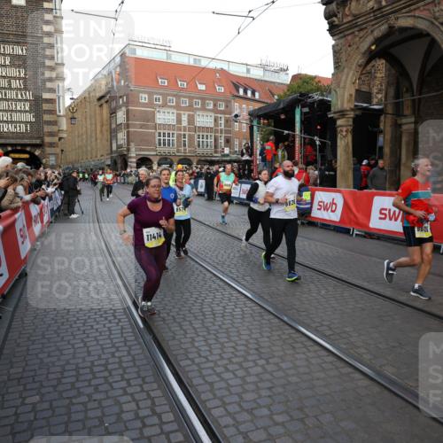 05.10.2025 - 20. swb-Marathon Bremen Yannick Fuchs http://msf.ph/oto/9238019 05.10.2025 11:06:55 Ziel 9321, 9605, 9826, 10001, 10148, 10168, 10498, 10580, 10747, 10748, 10937, 11355, 11389, 11414, 11497, 11565, 11747 meine-sportfotos.de