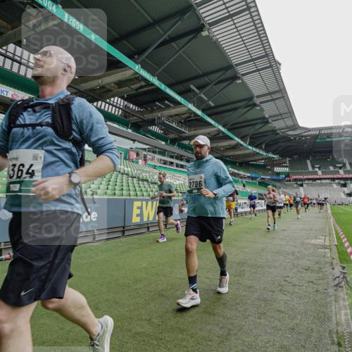 05.10.2025 - 20. swb-Marathon Bremen Michael Burmester http://msf.ph/oto/9238095 05.10.2025 13:01:44 Laufen im Stadion 58, 152, 156, 335, 428, 440, 488, 493, 546, 672, 772, 979, 1030, 1082, 1238, 1256, 1348, 1361, 1452, 1732, 1759, 1856, 1893, 1899, 1933, 1996, 2096, 2102, 2235, 2245, 2306, 2330, 2433, 2555, 2565, 2712, 2796, 2910, 2912, 2918, 2991, 2995, 3053, 3206, 3208, 3209, 3387, 3525, 3526, 3662, 3663, 3673, 3877, 4017, 4018, 4086, 4128, 4329, 4364, 4409, 4444, 4618, 4705, 4882, 4947, 4980, 5048, 5080, 5121, 5150, 5309, 5414, 5557, 5570, 5580, 5727, 5731, 5752, 5934, 5985, 6082, 6157 meine-sportfotos.de