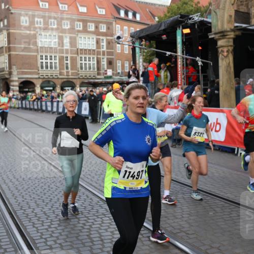05.10.2025 - 20. swb-Marathon Bremen Yannick Fuchs http://msf.ph/oto/9238150 05.10.2025 11:06:57 Ziel 8574, 9321, 9605, 9826, 9942, 10001, 10148, 10168, 10498, 10580, 10747, 10748, 10937, 11355, 11389, 11414, 11497, 11565 meine-sportfotos.de