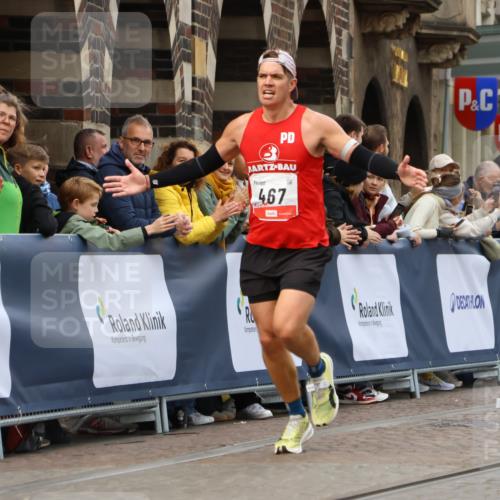 05.10.2025 - 20. swb-Marathon Bremen Strokosch-Dieckow http://msf.ph/oto/9238314 05.10.2025 12:41:19 Ziel 467, 681 meine-sportfotos.de