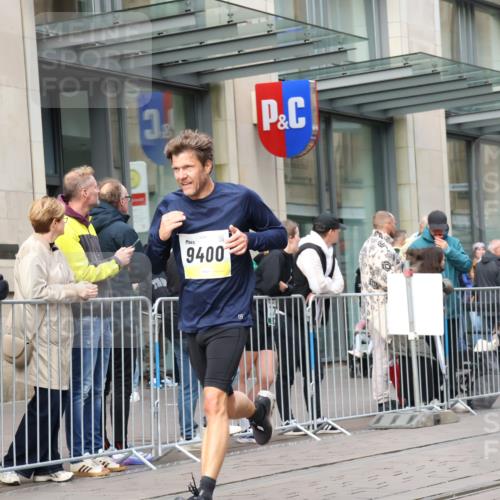 05.10.2025 - 20. swb-Marathon Bremen Strokosch-Dieckow http://msf.ph/oto/9238336 05.10.2025 10:46:05 Ziel 9009, 9207, 9351, 9362, 9400, 9921, 10268, 11167, 11462, 9009, 9207, 9351, 9362, 9400, 9921, 10268, 11167, 11462 meine-sportfotos.de